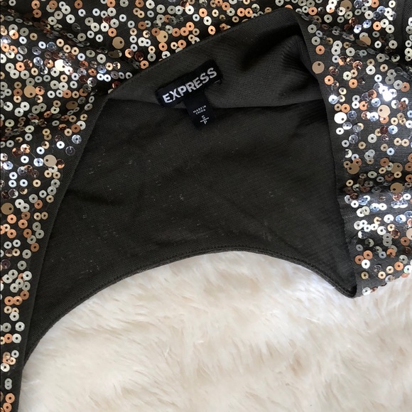 Express Sequin Top - Picture 5 of 6